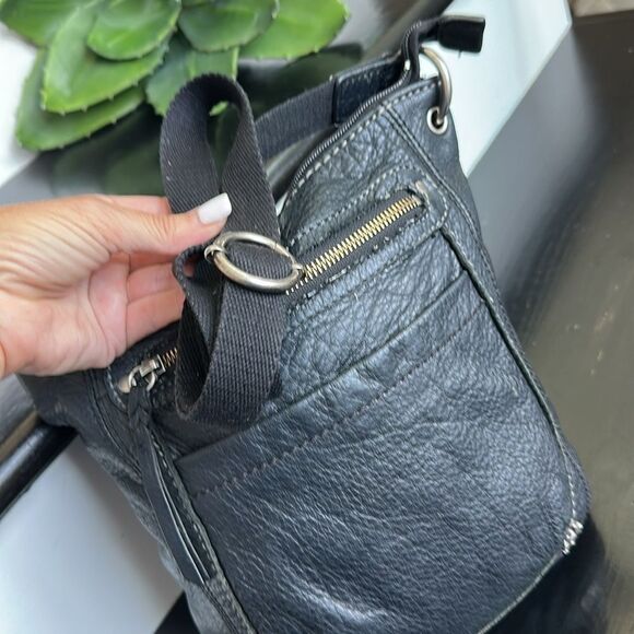 The Sak Genuine Leather Crossbody Shoulder Bag Black Pebbled, Soft & Durable - Picture 10 of 11